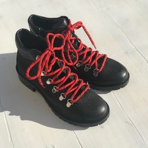 Steve Madden Leather Red Lace Combat boot 7